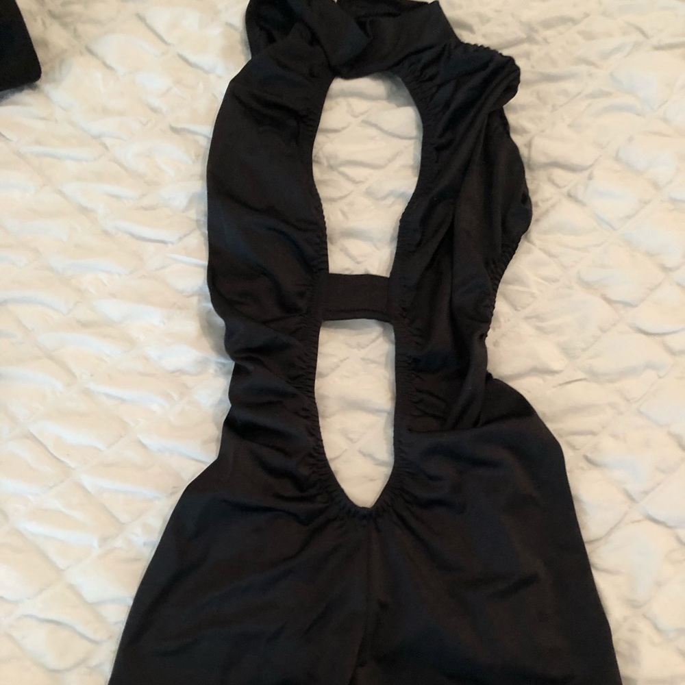 Iheartraves black romper